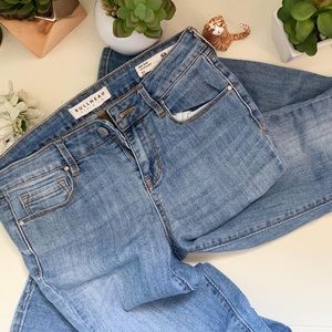 Bullhead Midrise Skinny Jean